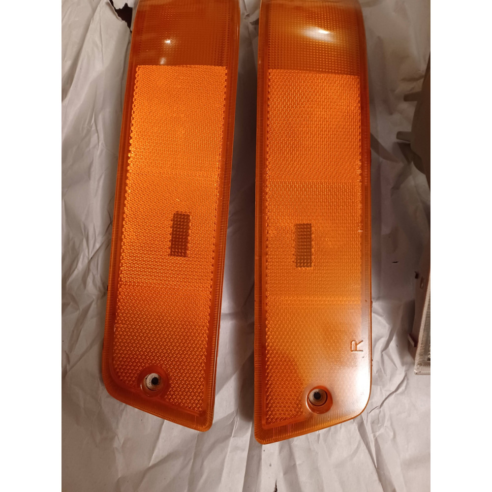 1990-1992 Ford Probe GL/LX FRONT TURN SIGNAL/PARKING LIGHTS SET NOS 1990-1992 Ford Probe GL/LX FRONT TURN SIGNAL/PARKING LIGHTS SET NOS
